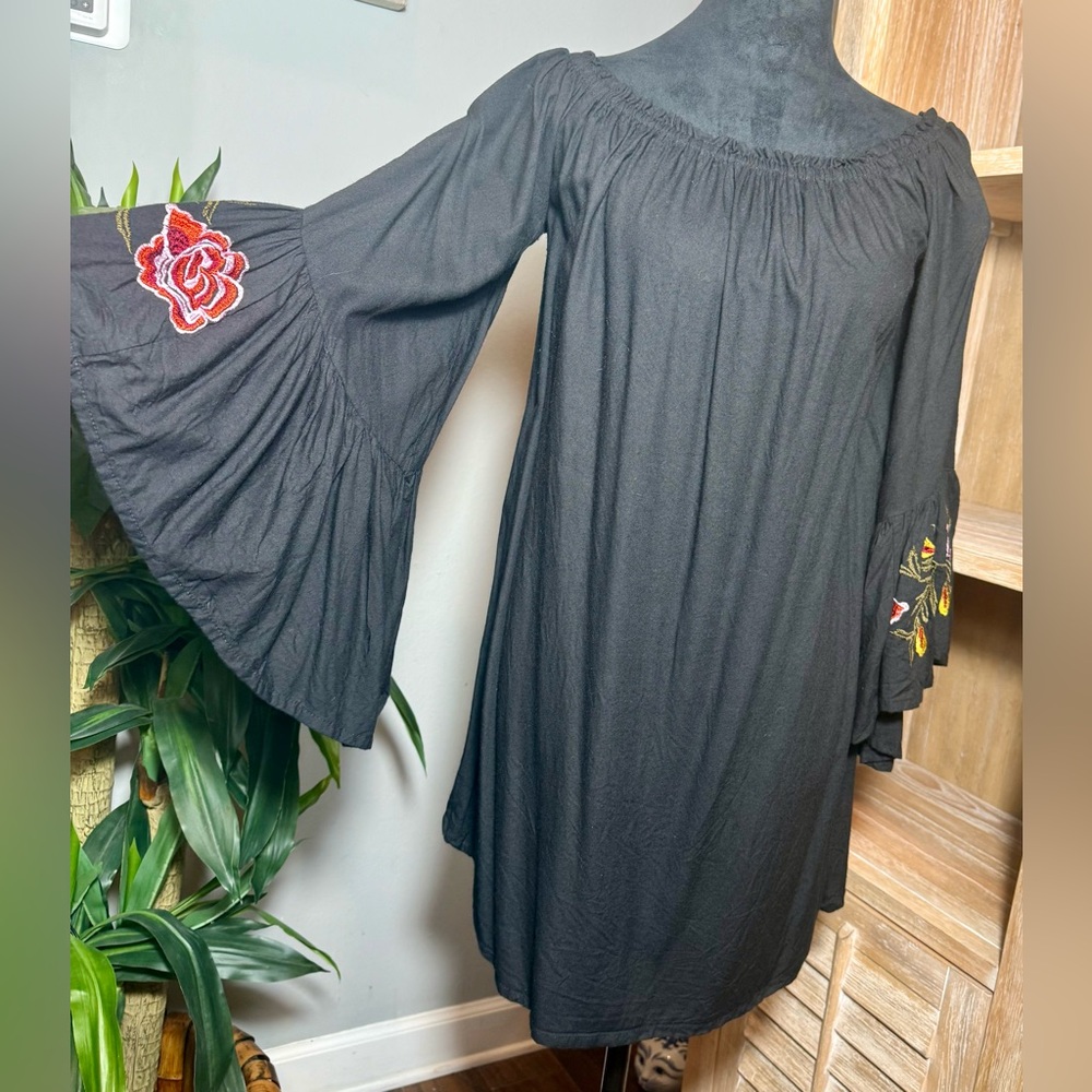 Feathers, Black Boho Floral Embroidered Bell Long Sleeve Mini Dress XL Black